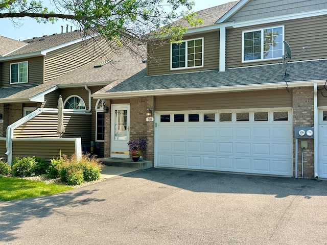 178 Primrose Ct, Vadnais Heights, MN 55127 - photo 1
