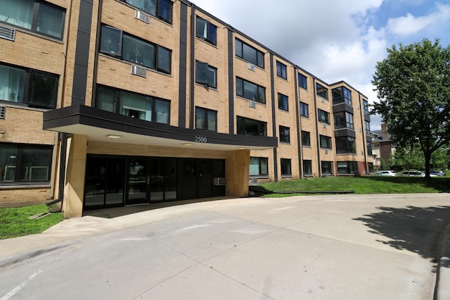2500 Blaisdell Ave Unit 409, Minneapolis, MN 55404 - photo 1