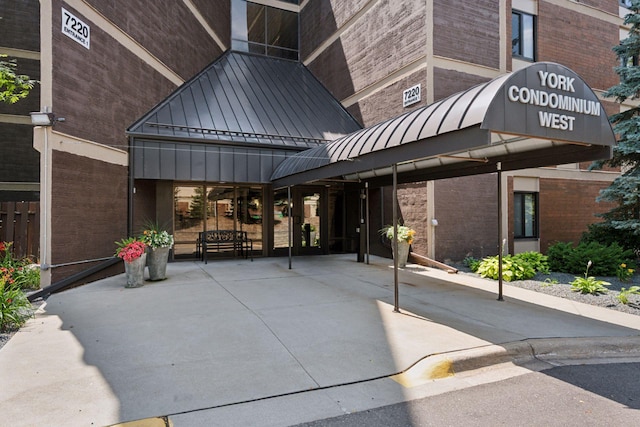 7220 York Ave S Unit 222, Edina, MN 55435 - photo 2