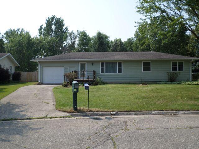 106 Circle Dr, Thief River Falls, MN 56701 - photo 1