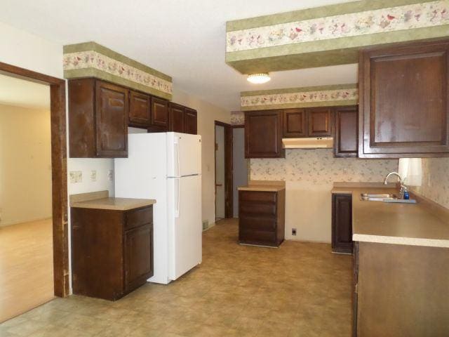 106 Circle Dr, Thief River Falls, MN 56701 - photo 2