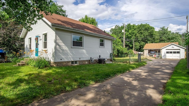 2319 9th St, Eau Claire, WI 54703 - photo 4
