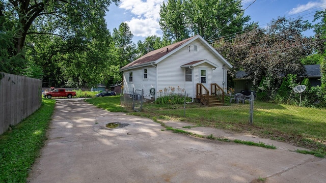 2319 9th St, Eau Claire, WI 54703 - photo 5