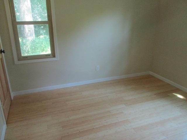 5261 Twin Lake Blvd E, Brooklyn Center, MN 55429 - photo 15