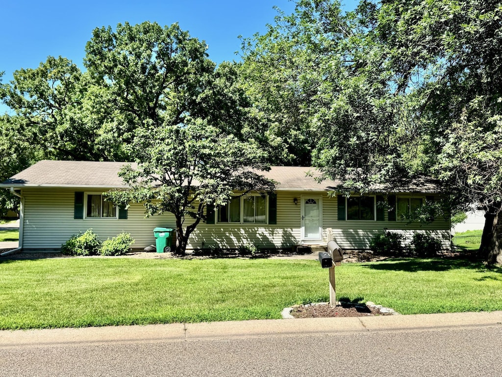 13882 62nd Ave N, Maple Grove, MN 55311 - photo 1