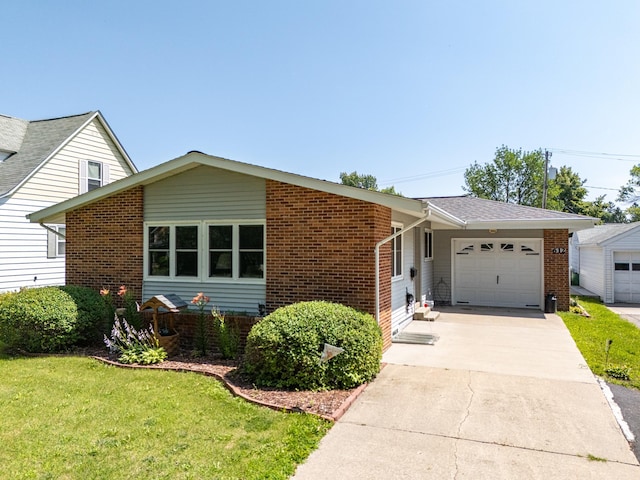 612 Walsh St, Crookston, MN 56716 - photo 1