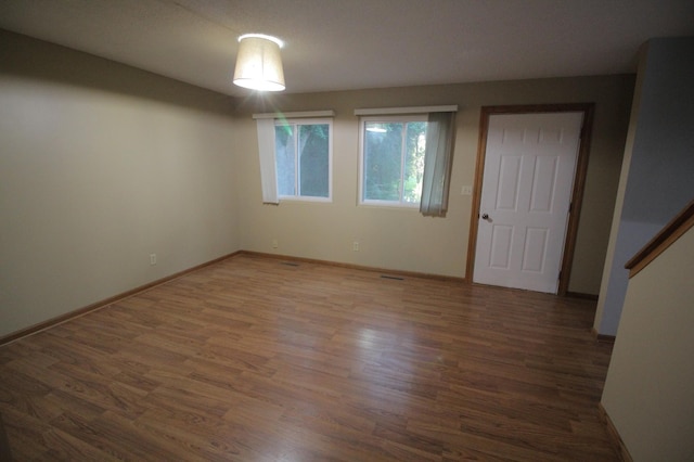 1476 Goodwin Ave N, Oakdale, MN 55128 - photo 3