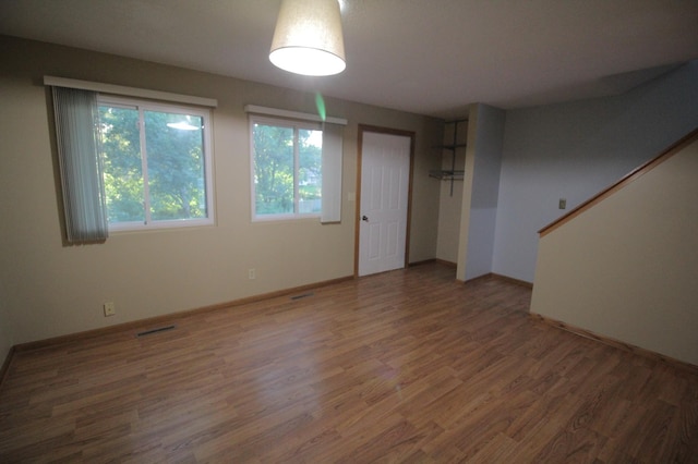 1476 Goodwin Ave N, Oakdale, MN 55128 - photo 4