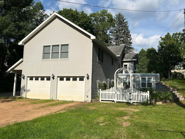 4760 Vine Hill Rd, Deephaven, MN 55331 - photo 1