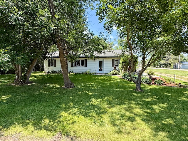 605 2nd St SE, Baudette, MN 56623 - photo 3