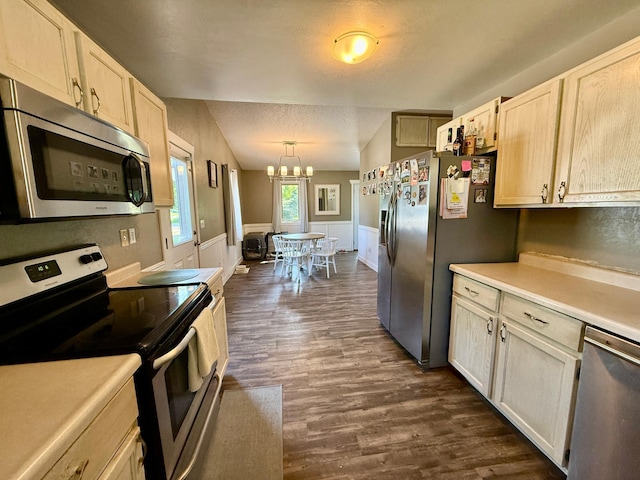 605 2nd St SE, Baudette, MN 56623 - photo 6