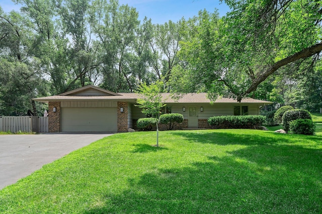 14641 Crestview Ln, Minnetonka, MN 55345 - photo 1