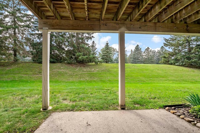 4693 Ridge Cliff Dr, Eagan, MN 55122 - photo 2