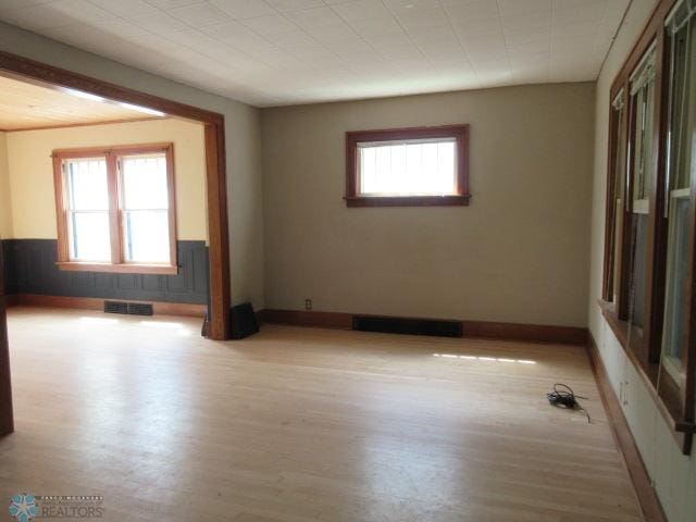 906 University Dr S, Fargo, ND 58103 - photo 32