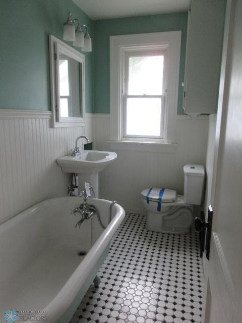 906 University Dr S, Fargo, ND 58103 - photo 40