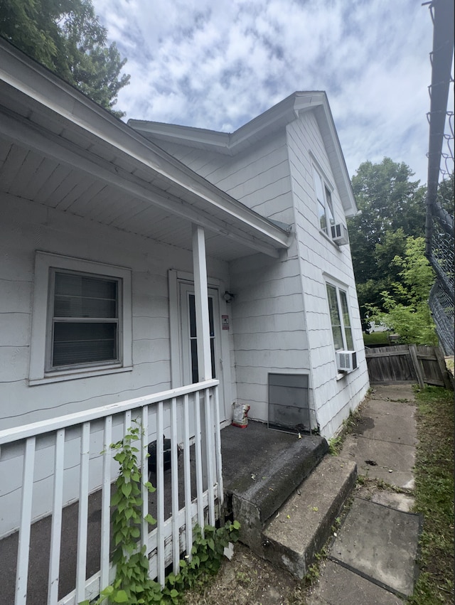 972 Euclid St, Saint Paul, MN 55106 - photo 2