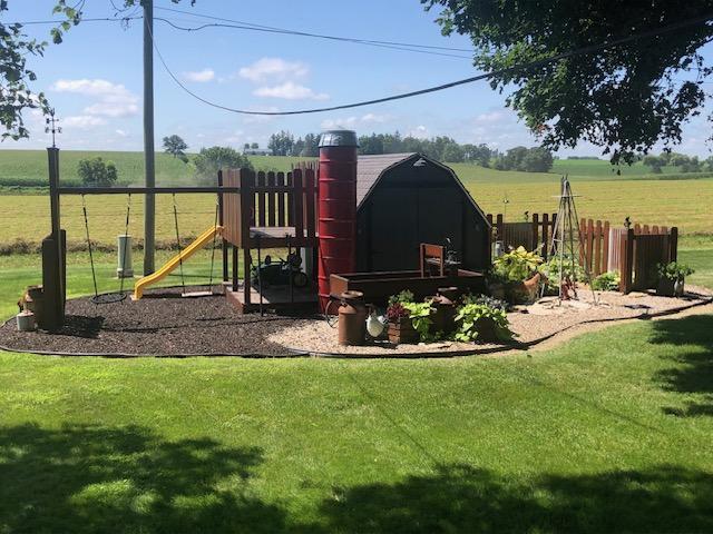 125 Centennial St E, Wykoff, MN 55990 - photo 4