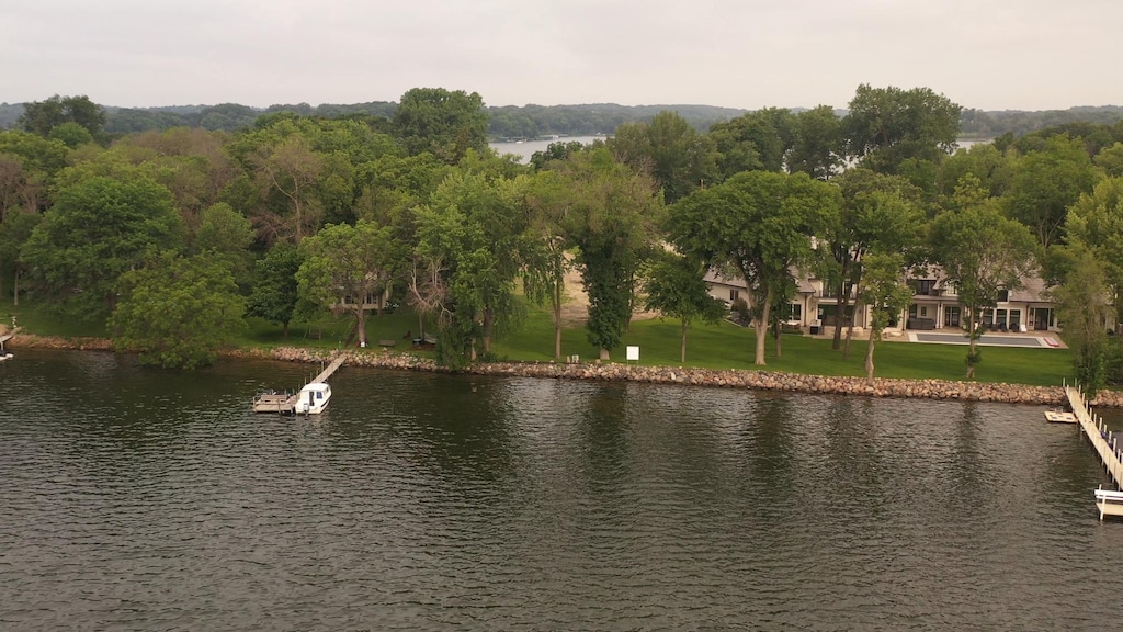 3055 Shore Dr, Orono, MN 55391 - photo 3