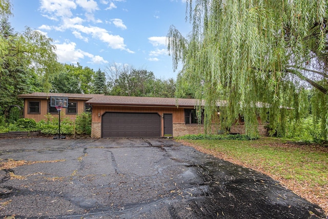 13651 Dan Patch Dr, Savage, MN 55378 - photo 1