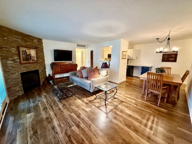 12637 Sherwood Pl, Minnetonka, MN 55305 - photo 5