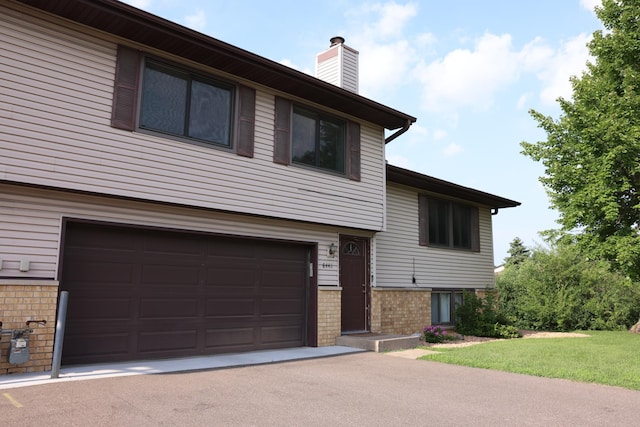 8442 Toledo Ave N, Brooklyn Park, MN 55443 - photo 1