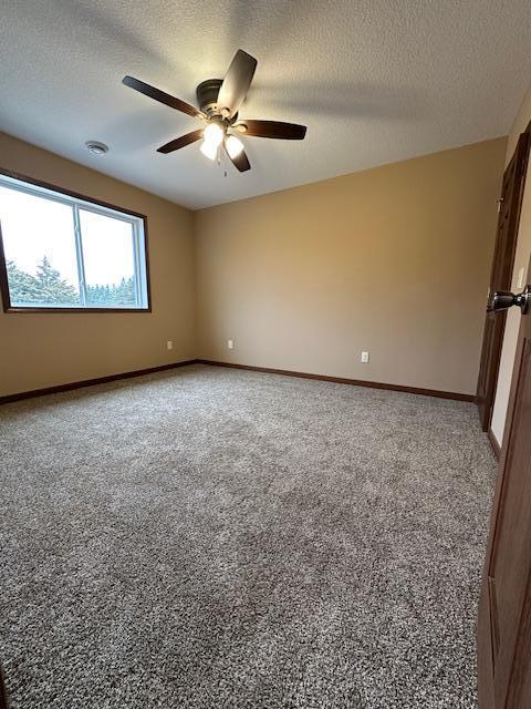 1560 Gray Fox Dr NE, Owatonna, MN 55060 - photo 3