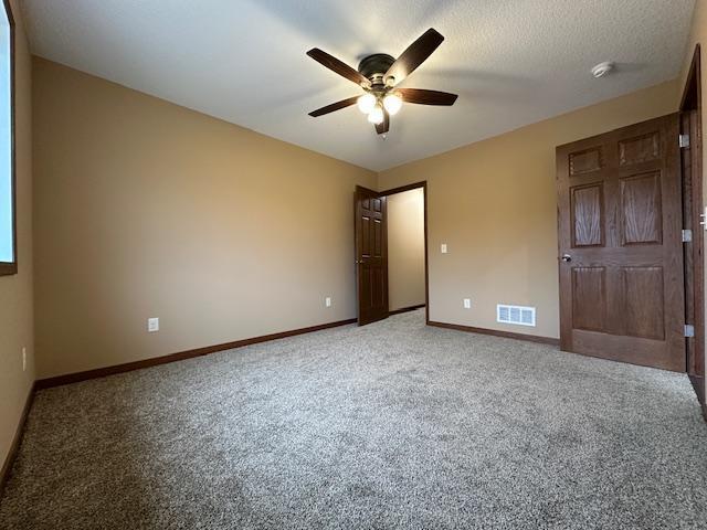 1560 Gray Fox Dr NE, Owatonna, MN 55060 - photo 4