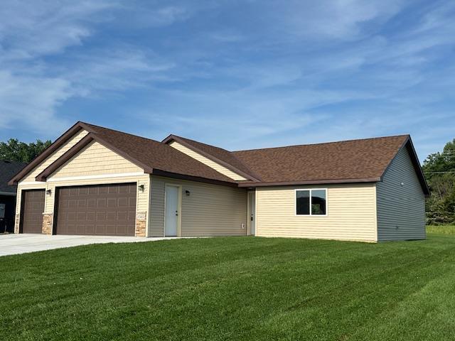 1560 Gray Fox Dr NE, Owatonna, MN 55060 - photo 1