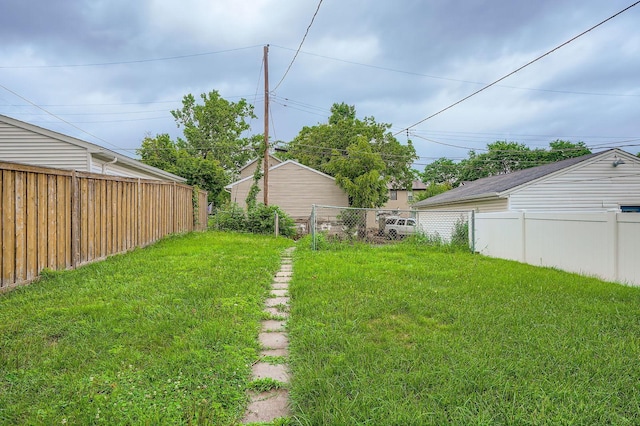 595 Hawthorne Ave E, Saint Paul, MN 55130 - photo 10