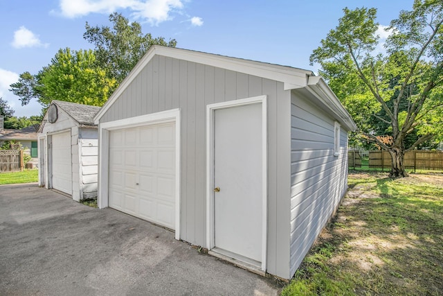 1009 4th St SW, Willmar, MN 56201 - photo 2