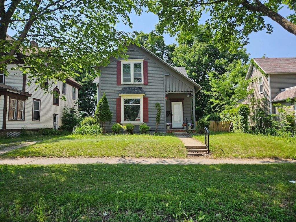 210 Pearl St, Albert Lea, MN 56007 - photo 1