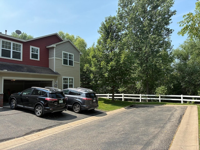 15588 Emerald Dr N Unit 8, Hugo, MN 55038 - photo 2