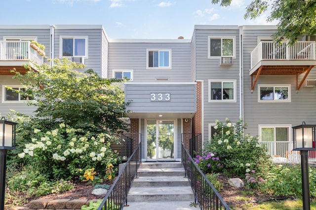 333 8th St SE Unit 316, Minneapolis, MN 55414 - photo 1