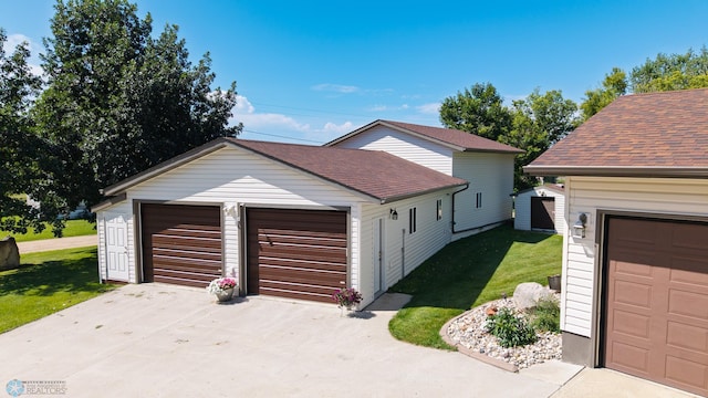 215 3rd Ave W, Gackle, ND 58442 - photo 3