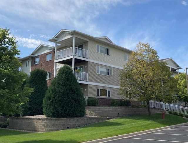 300 Whispering Ln Unit 305, Hastings, MN 55033 - photo 1