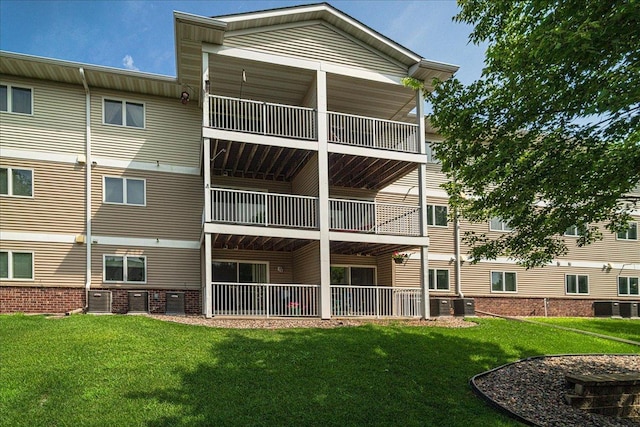 300 Whispering Ln Unit 305, Hastings, MN 55033 - photo 2