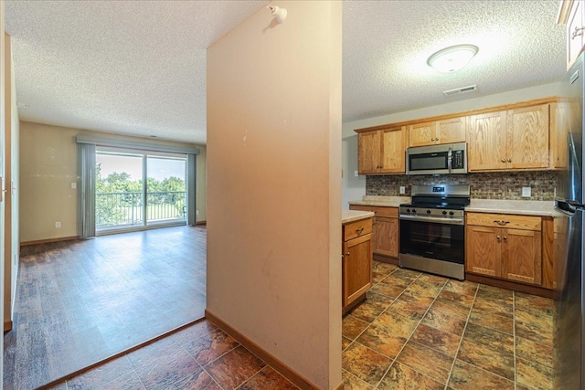 300 Whispering Ln Unit 305, Hastings, MN 55033 - photo 13