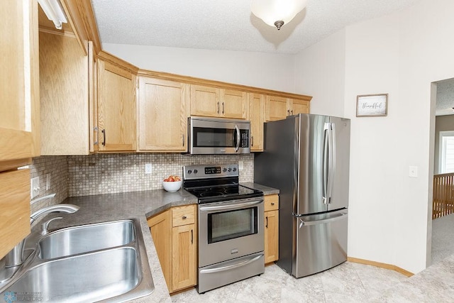 1525 29th Ave S, Fargo, ND 58103 - photo 18