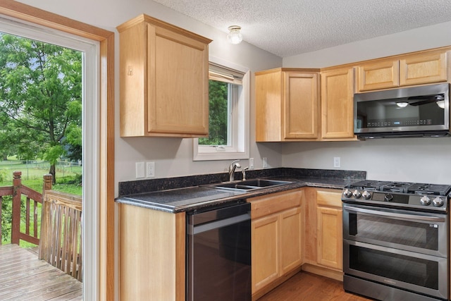 640 10th St, Rush City, MN 55069 - photo 13