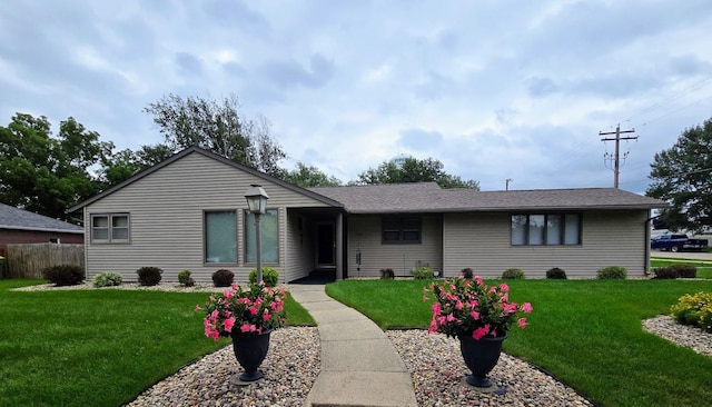 743 6th Ave SW, Pipestone, MN 56164 - photo 1