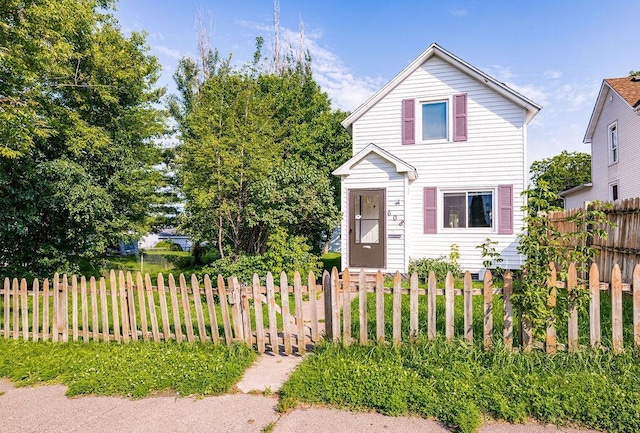 608 10th St, Duluth, MN 55805 - photo 2