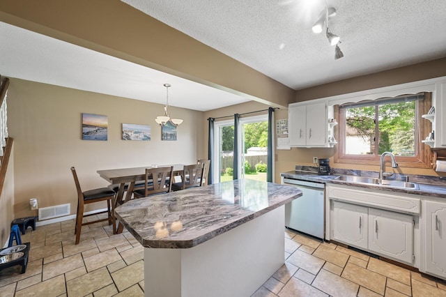 10590 Drake St NW, Coon Rapids, MN 55433 - photo 10
