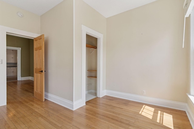 697 5th St E, Saint Paul, MN 55106 - photo 11
