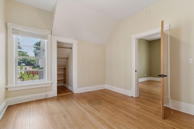 697 5th St E, Saint Paul, MN 55106 - photo 13