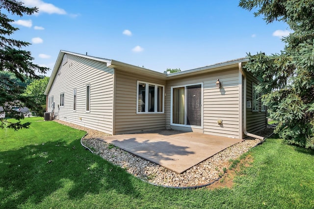 919 Evergreen Ct, Vadnais Heights, MN 55127 - photo 31
