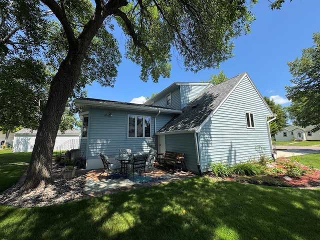 606 10th St, Olivia, MN 56277 - photo 2