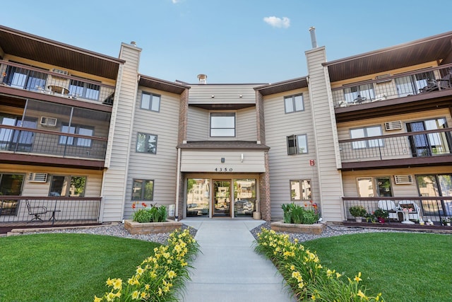 4350 Trenton Ln N Unit 208, Plymouth, MN 55442 - photo 2