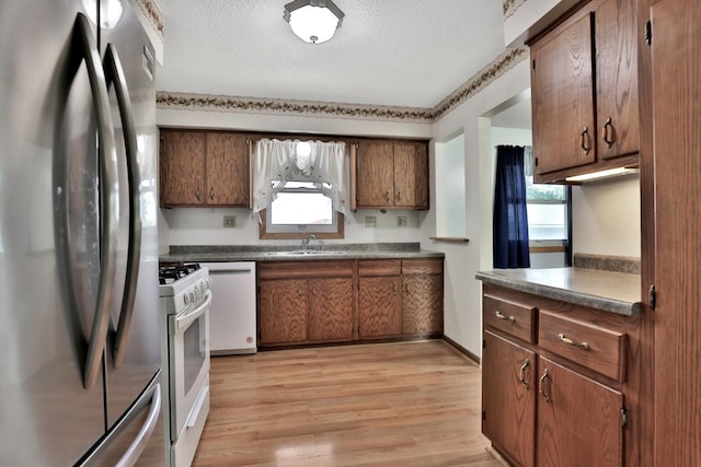 37444 Falcon Ave, North Branch, MN 55056 - photo 3