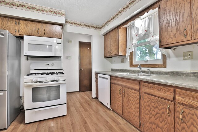37444 Falcon Ave, North Branch, MN 55056 - photo 4