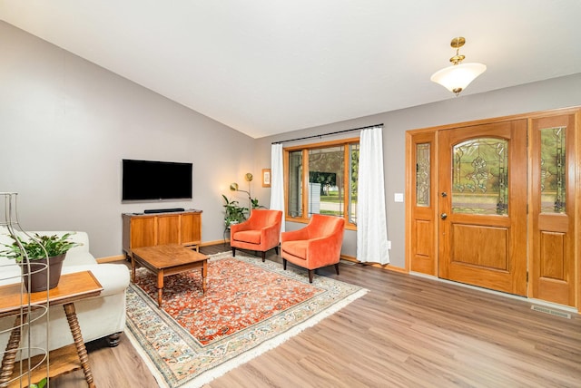 211 Walnut St, Belle Plaine, MN 56011 - photo 3